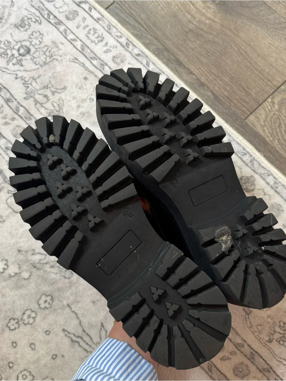 Steve Madden Bianca Black Chunky Chain Loafers